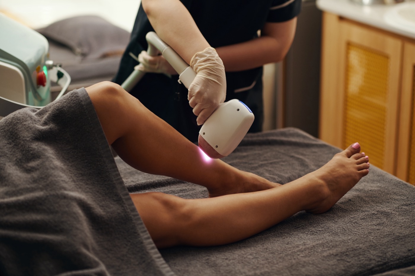 Épilation laser : fonctionnement, déroulement et résultats