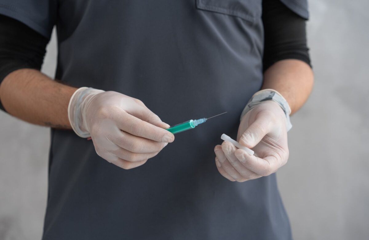 Botox ou acide hyaluronique : deux produits, deux usages