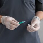 Botox ou acide hyaluronique : deux produits, deux usages